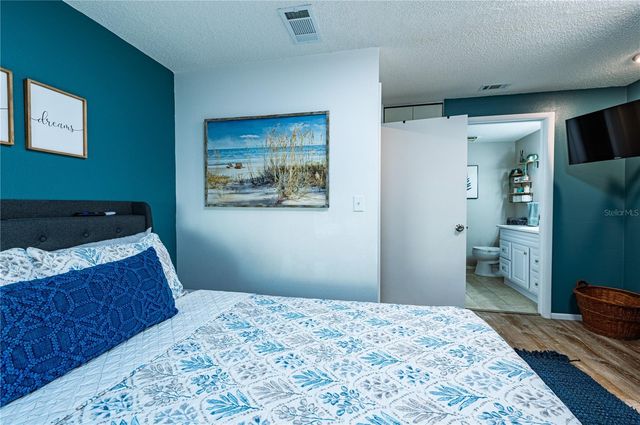 6504 39TH AVENUE W, Bradenton, FL 34209