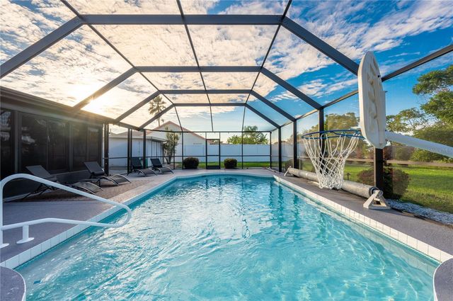 6504 39TH AVENUE W, Bradenton, FL 34209