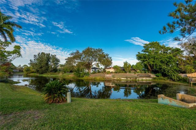 6504 39TH AVENUE W, Bradenton, FL 34209