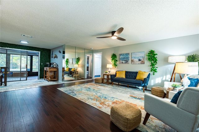 6504 39TH AVENUE W, Bradenton, FL 34209