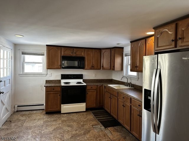 29 Broad St, Branchville Boro, NJ 07826