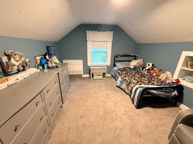 11 Mason Rd, Dudley, MA 01571