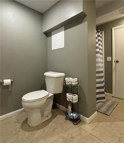 716 W Hurt Street, Liberty, MO 64068