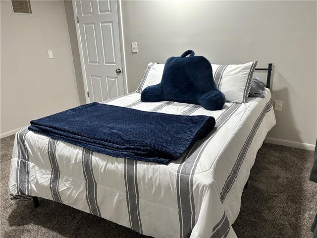 716 W Hurt Street, Liberty, MO 64068