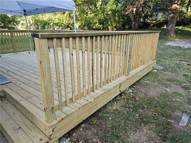 716 W Hurt Street, Liberty, MO 64068