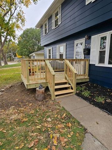 716 W Hurt Street, Liberty, MO 64068