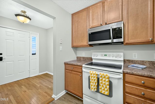107 Sully Court, Chapel Hill, NC 27514