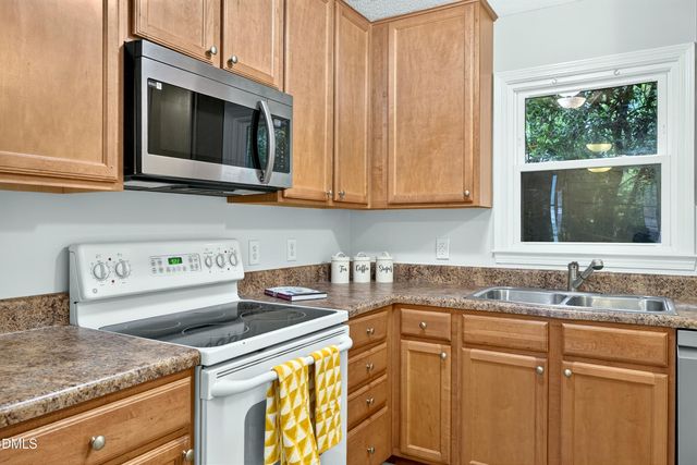 107 Sully Court, Chapel Hill, NC 27514
