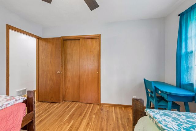 8 Central Lane, Northfield, MN 55057