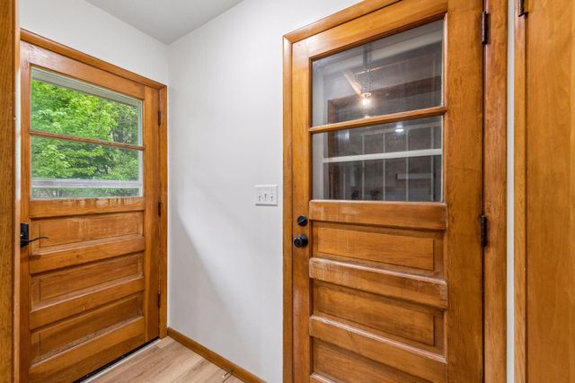 8 Central Lane, Northfield, MN 55057