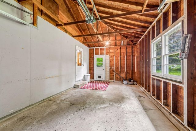 8 Central Lane, Northfield, MN 55057