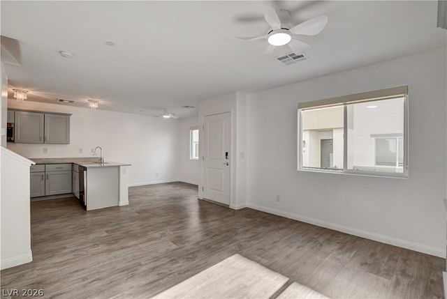 12125 Scarlet Ember Road 2, Las Vegas, NV 89183