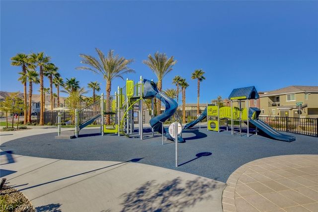 12125 Scarlet Ember Road 2, Las Vegas, NV 89183