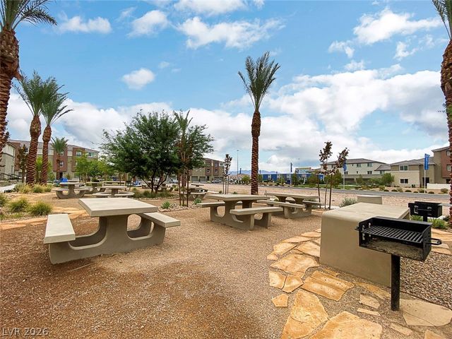 12125 Scarlet Ember Road 2, Las Vegas, NV 89183