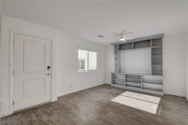 12125 Scarlet Ember Road 2, Las Vegas, NV 89183