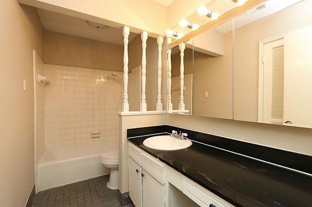 12623 Westella Drive, Houston, TX 77077