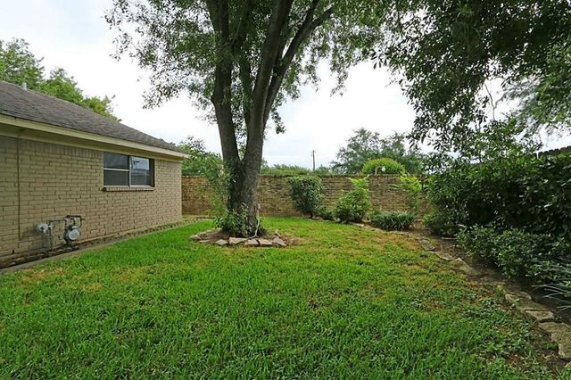 12623 Westella Drive, Houston, TX 77077