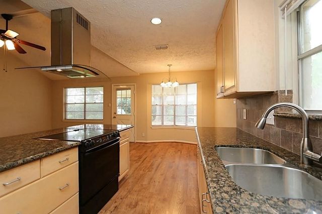 12623 Westella Drive, Houston, TX 77077