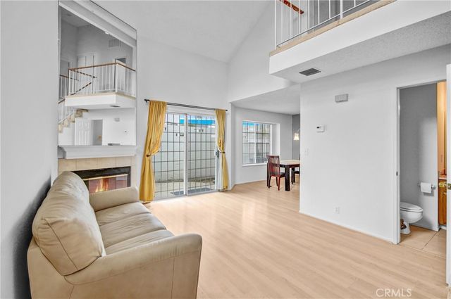 832 W Commonwealth Avenue, Alhambra, CA 91801