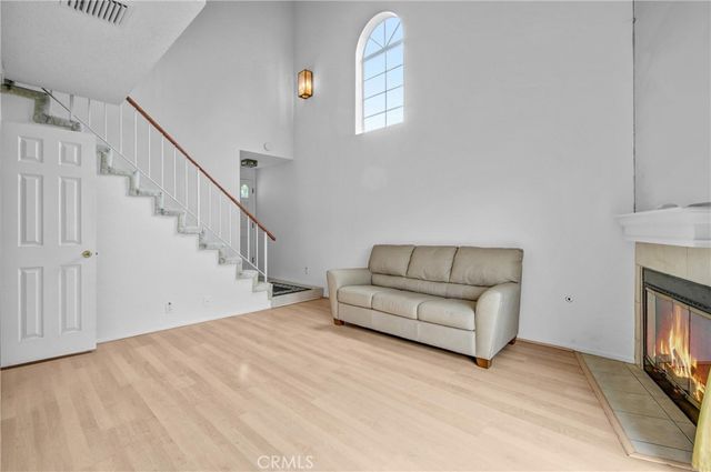 832 W Commonwealth Avenue, Alhambra, CA 91801