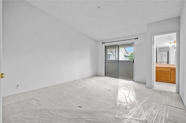 832 W Commonwealth Avenue, Alhambra, CA 91801