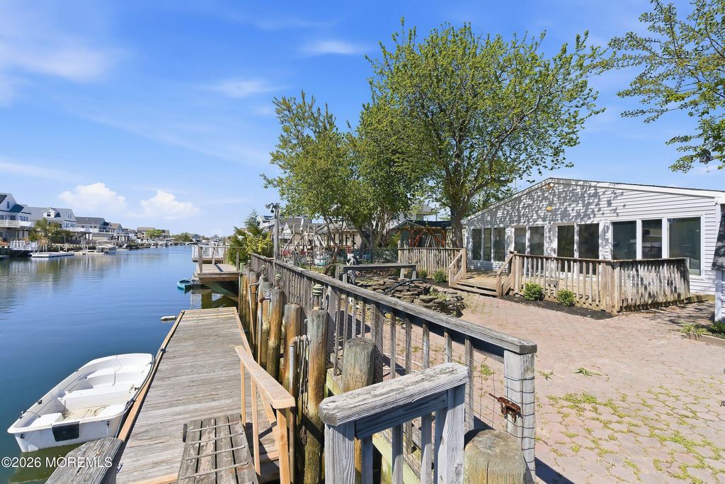 48 Lake Michigan Drive, Little Egg Harbor, NJ 08087
