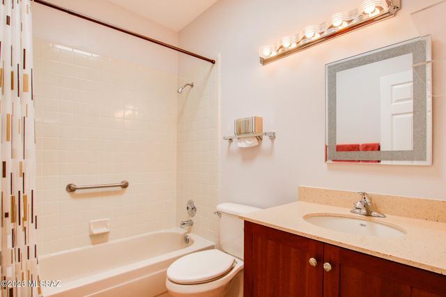 2009 W Misty Hollow Lane, Tucson, AZ 85704