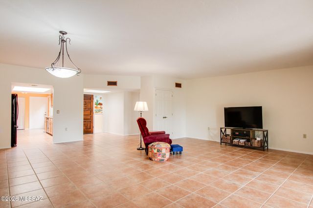 2009 W Misty Hollow Lane, Tucson, AZ 85704