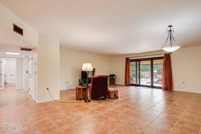 2009 W Misty Hollow Lane, Tucson, AZ 85704