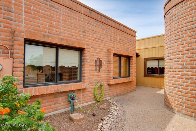 2009 W Misty Hollow Lane, Tucson, AZ 85704