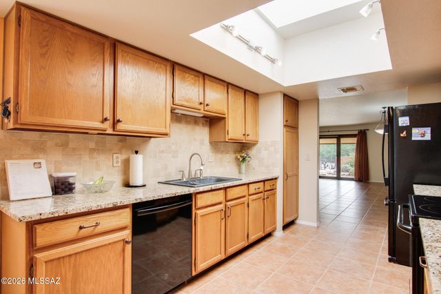 2009 W Misty Hollow Lane, Tucson, AZ 85704