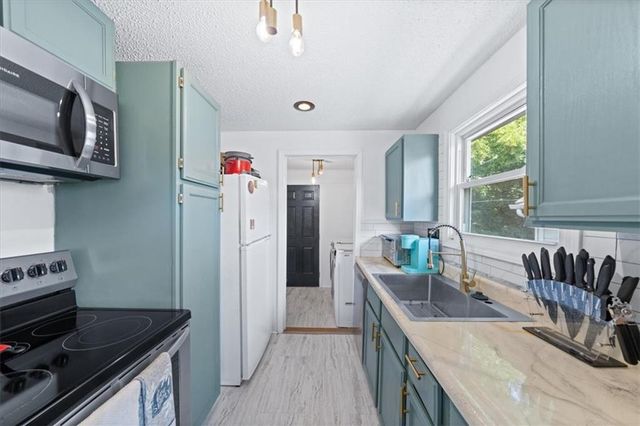 3934 Bales Avenue, Kansas City, MO 64130