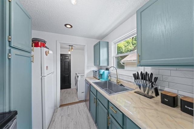 3934 Bales Avenue, Kansas City, MO 64130