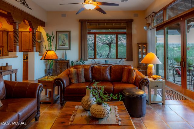 762 W Placita Quieta, Green Valley, AZ 85622