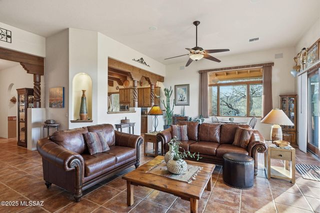 762 W Placita Quieta, Green Valley, AZ 85622