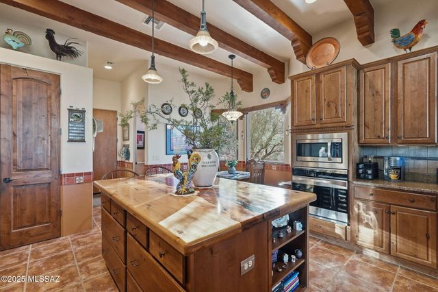 762 W Placita Quieta, Green Valley, AZ 85622