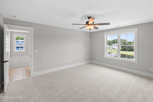 522 White Picket Way, Holly Ridge, NC 28445