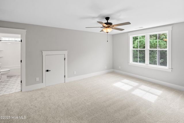 522 White Picket Way, Holly Ridge, NC 28445