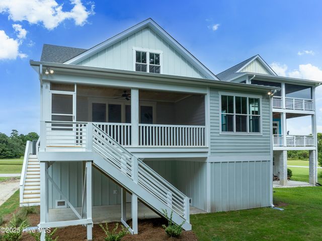 522 White Picket Way, Holly Ridge, NC 28445