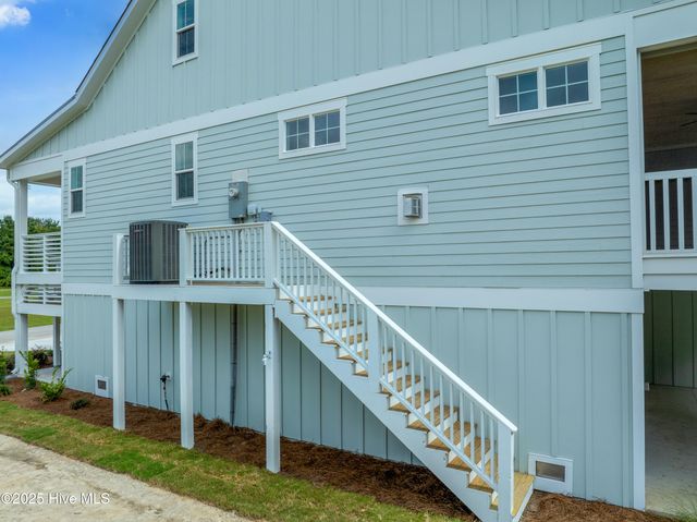 522 White Picket Way, Holly Ridge, NC 28445