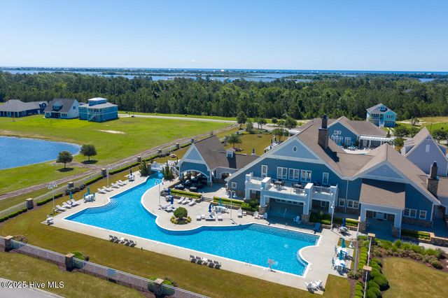 522 White Picket Way, Holly Ridge, NC 28445