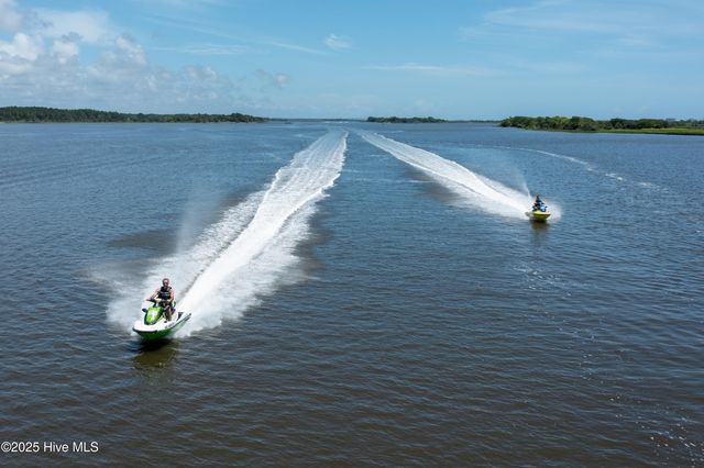 522 White Picket Way, Holly Ridge, NC 28445