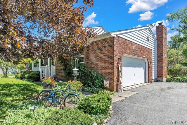 8061 Cole Road, Boston, NY 14033