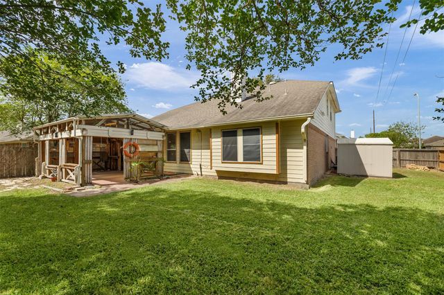 3906 Sundown Way, Katy, TX 77449