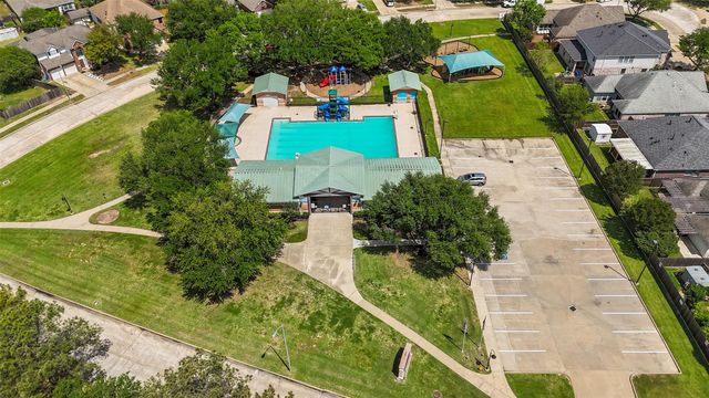3906 Sundown Way, Katy, TX 77449