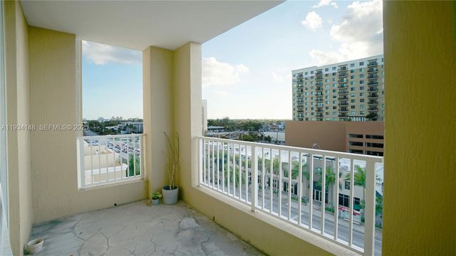117 NW 42nd Ave 708, Miami, FL 33126