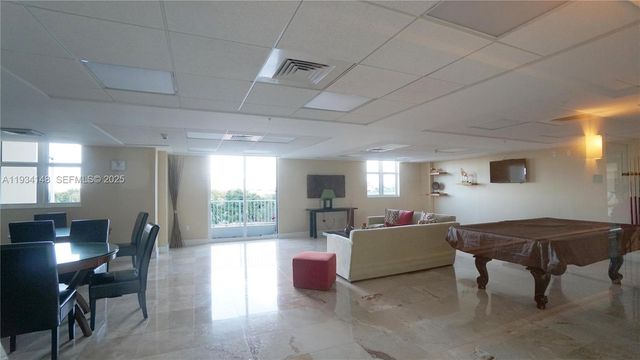 117 NW 42nd Ave 708, Miami, FL 33126