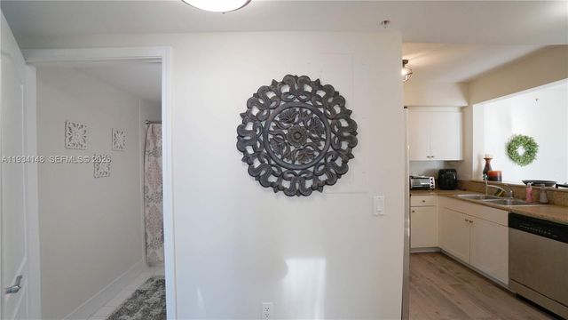 117 NW 42nd Ave 708, Miami, FL 33126