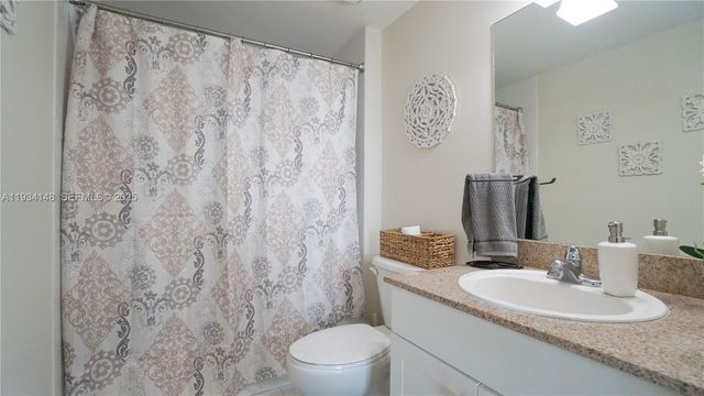 117 NW 42nd Ave 708, Miami, FL 33126