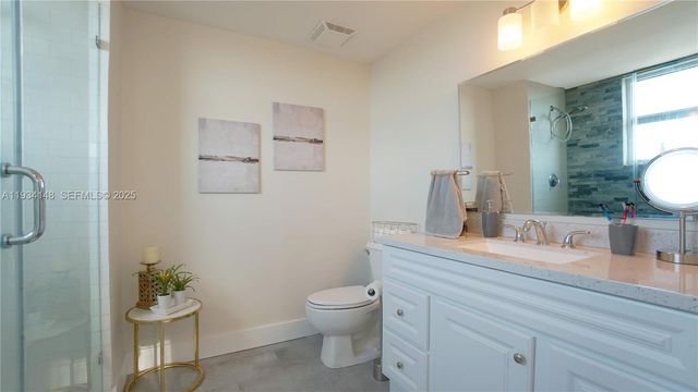 117 NW 42nd Ave 708, Miami, FL 33126